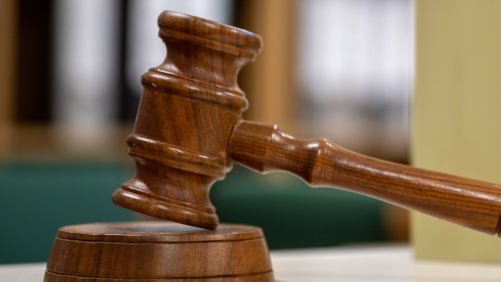 Judge sets bail at $200,000 for sex offender accused of posing as teen at Maple Grove school — WCCO / CBS Minnesota, Plymouth Schools news