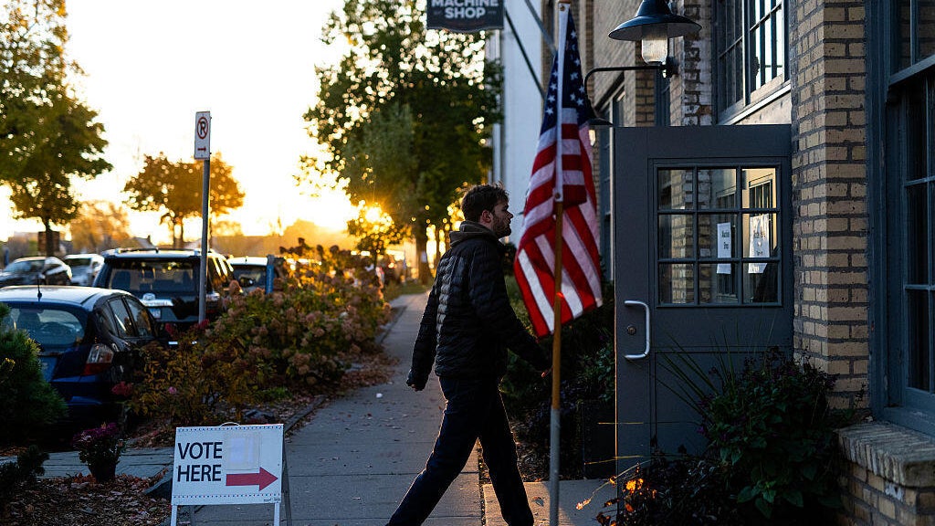 Early in-person voting kicks off in Minnesota: Here's what to know — WCCO / CBS Minnesota, Plymouth Community news
