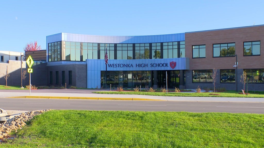 Westonka schools develop AI policymaking group to prepare for evolving technology — WCCO / CBS Minnesota, Plymouth Technology news