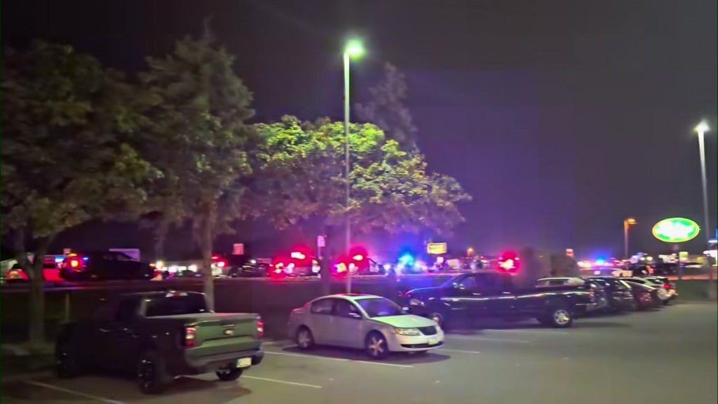 Police respond to Osseo High School after several fights break out at end of football game — WCCO / CBS Minnesota, Plymouth Schools news