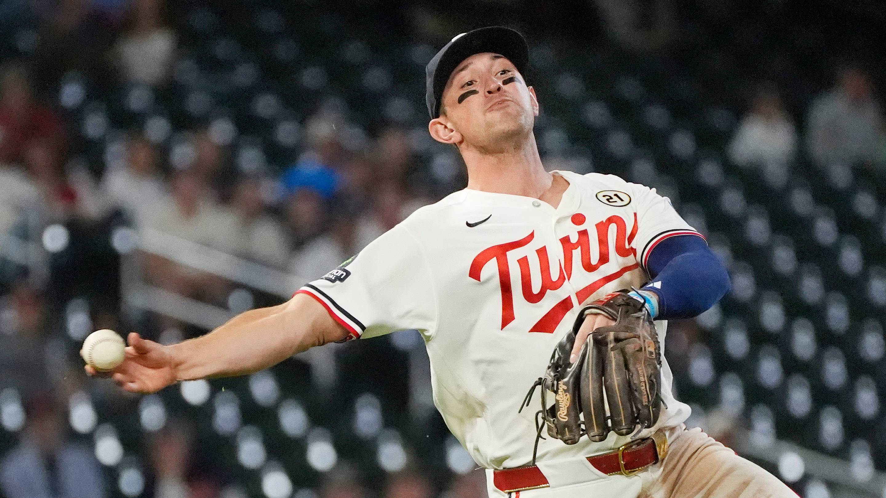 Brooks Lee's Gold Glove nomination further vindicates Twins' decision to move him to third base — Puckett's Pond (Twins), Plymouth Sports news
