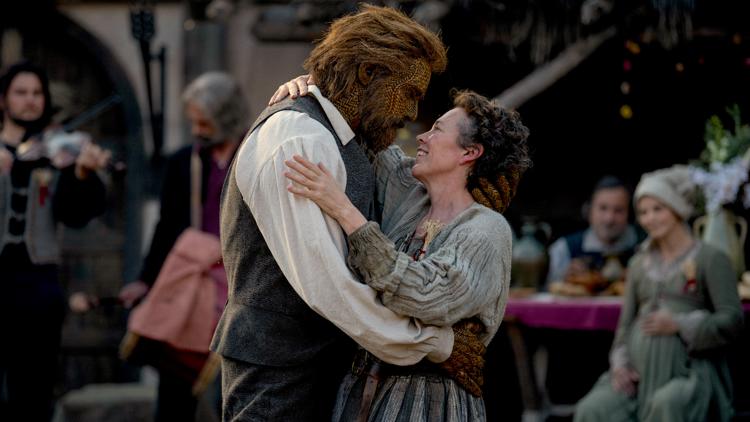 Oscar winner Olivia Colman, Emmy winner Alexander Skarsgård preview unconventional romance 'Wicker' — KARE 11 Entertainment, Plymouth Arts news