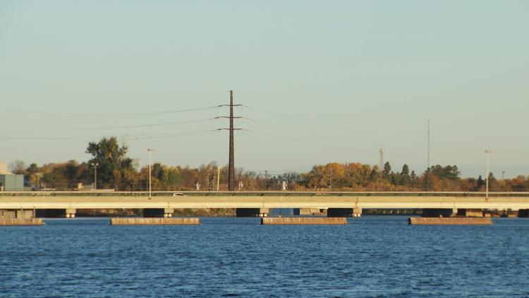 Border communities feel strain as U.S.-Canada trade war disrupts longtime friendship — Plymouth Community news
