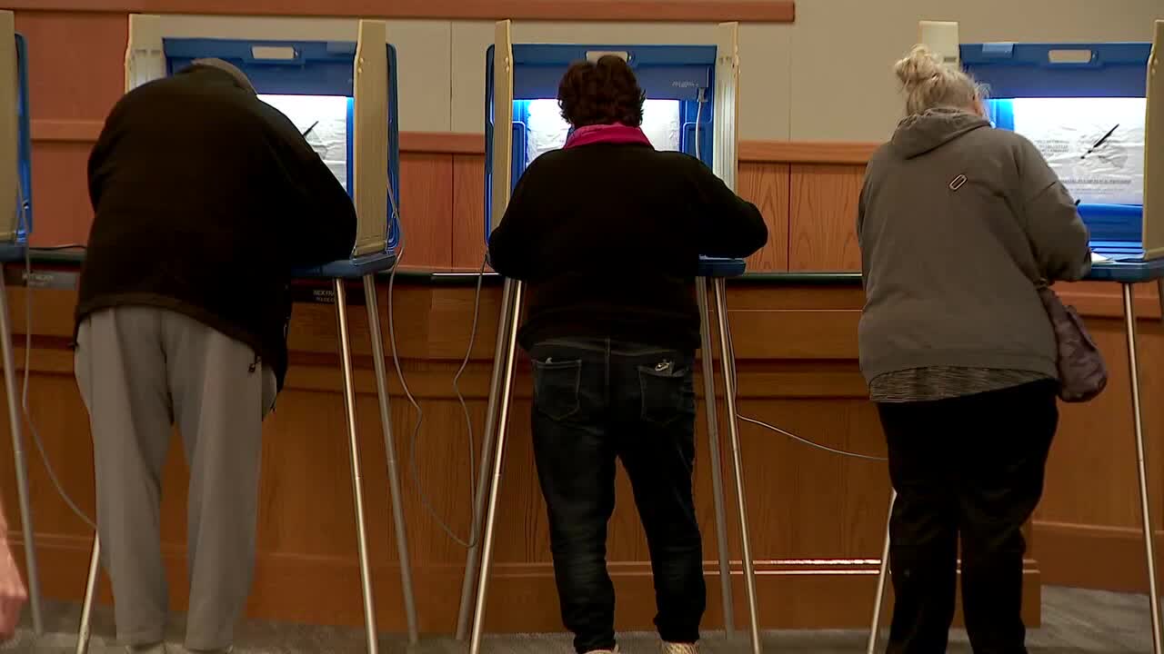 What Minnesota's early voting surge does and doesn't mean yet — Plymouth Community news