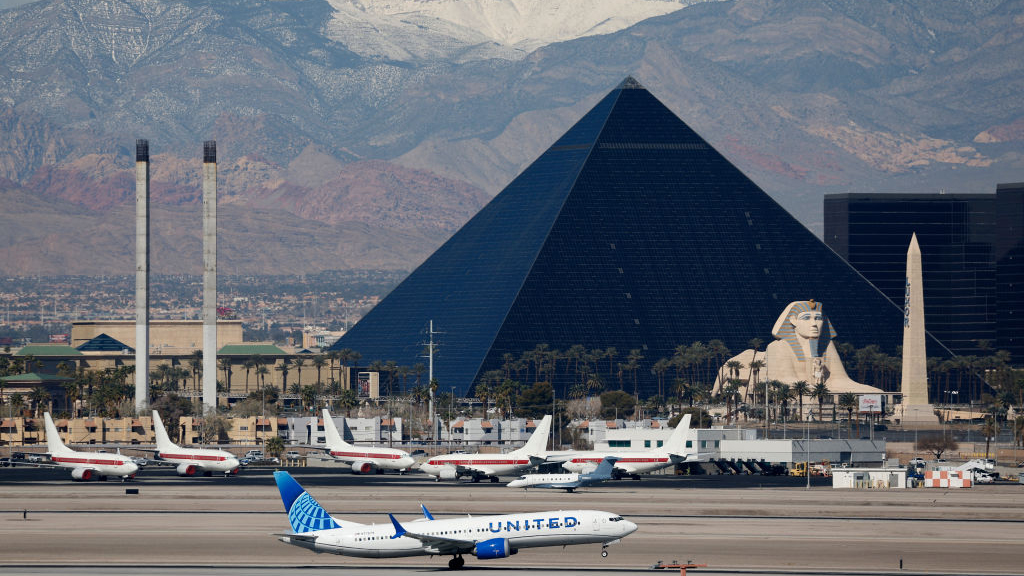 Flight rerouted after passenger threatened to hijack plane — Plymouth Community news
