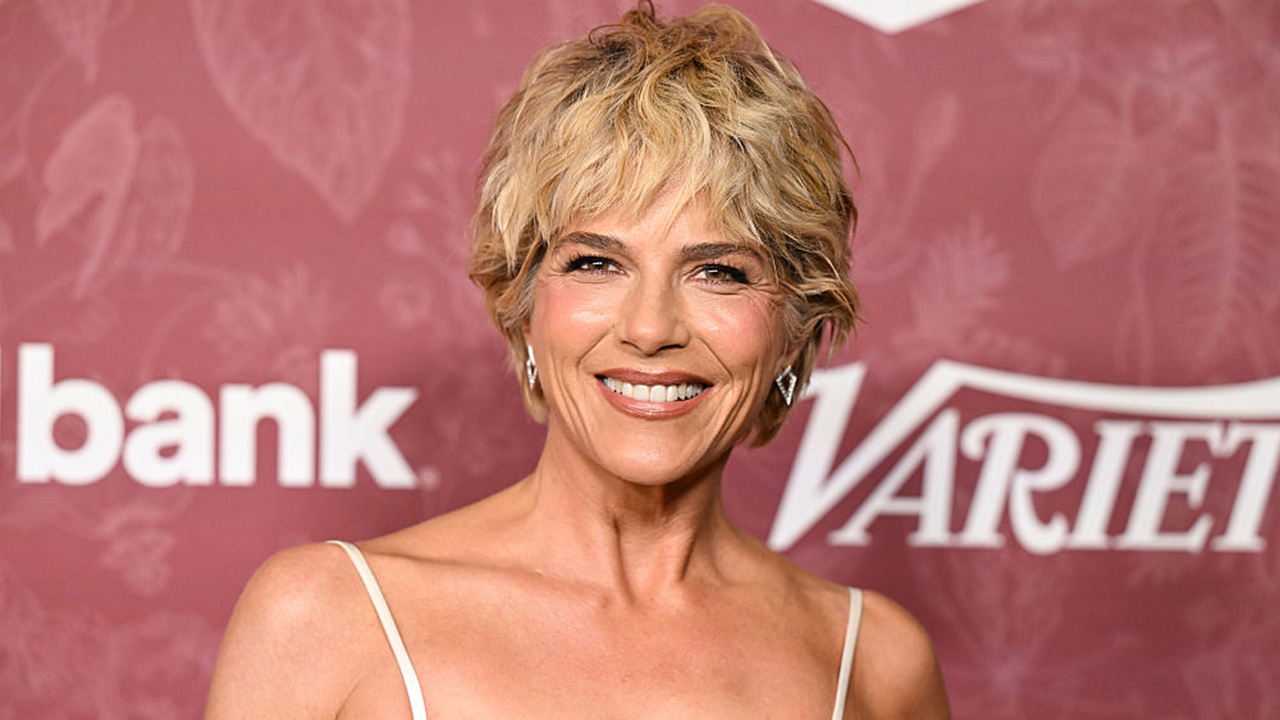 Selma Blair arrested, taken to hospital after allegedly attacking flight attendants — FOX 9, Plymouth Health news